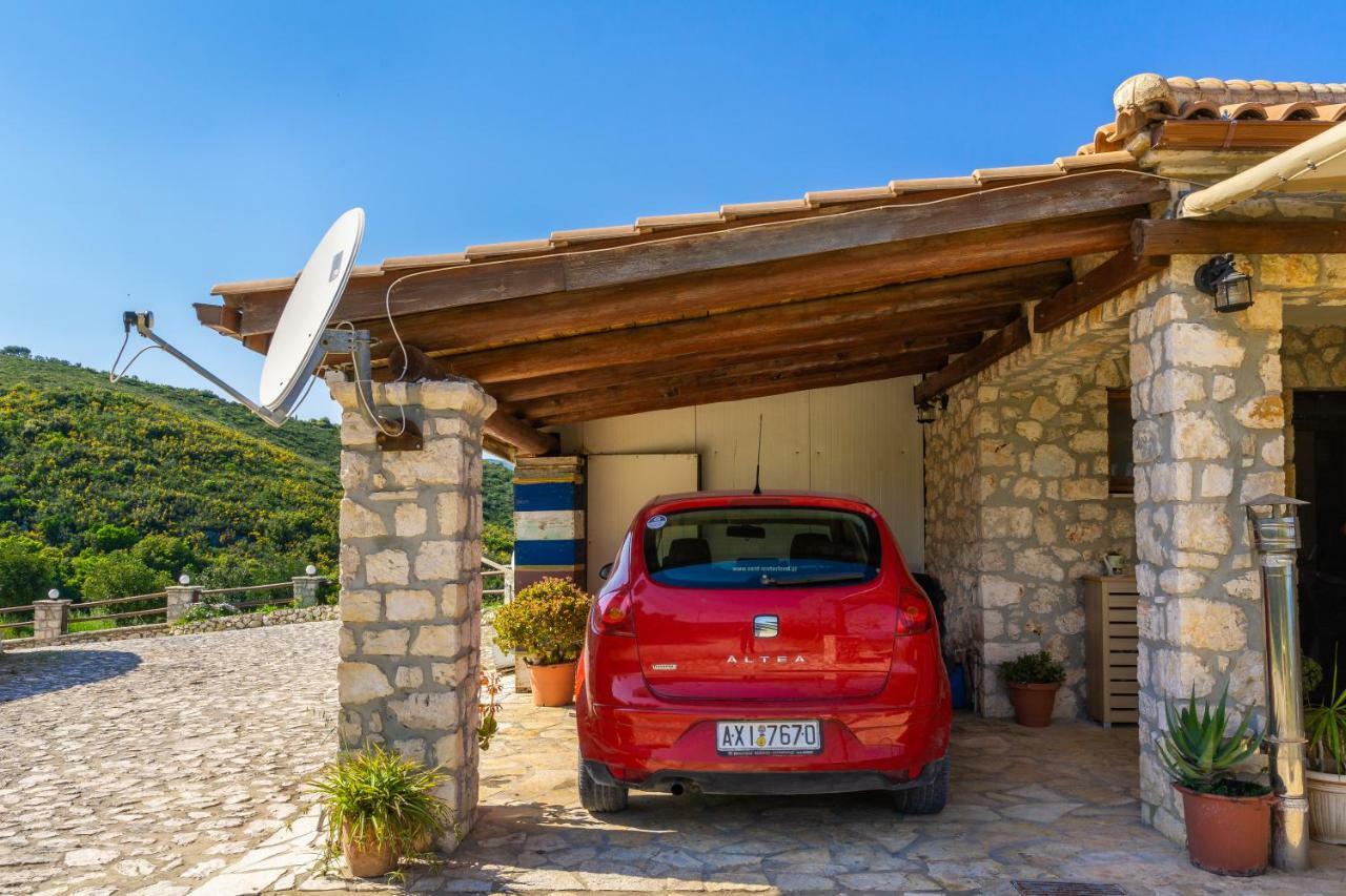 Nireas : Stone Villa Orthoniaí Zewnętrze zdjęcie