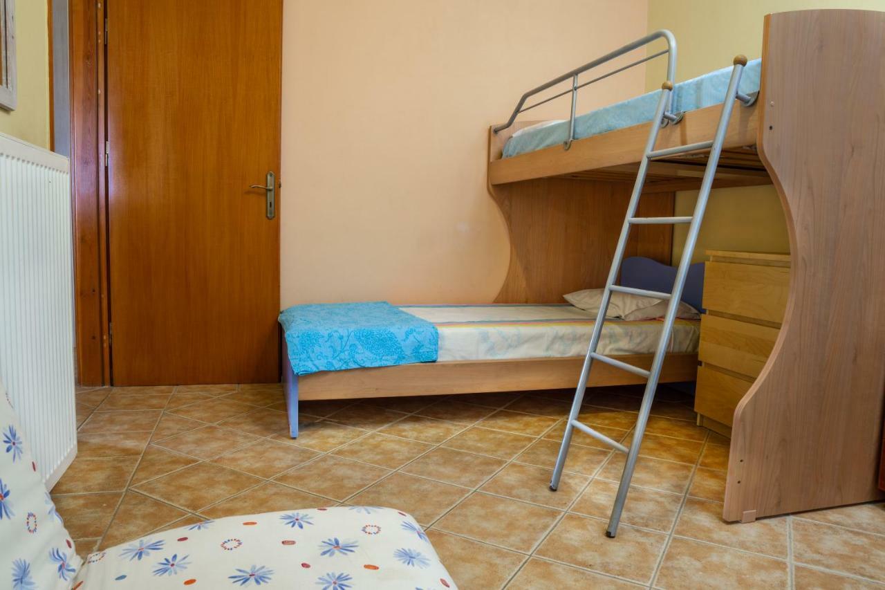 Nireas : Stone Villa Orthoniaí Zewnętrze zdjęcie